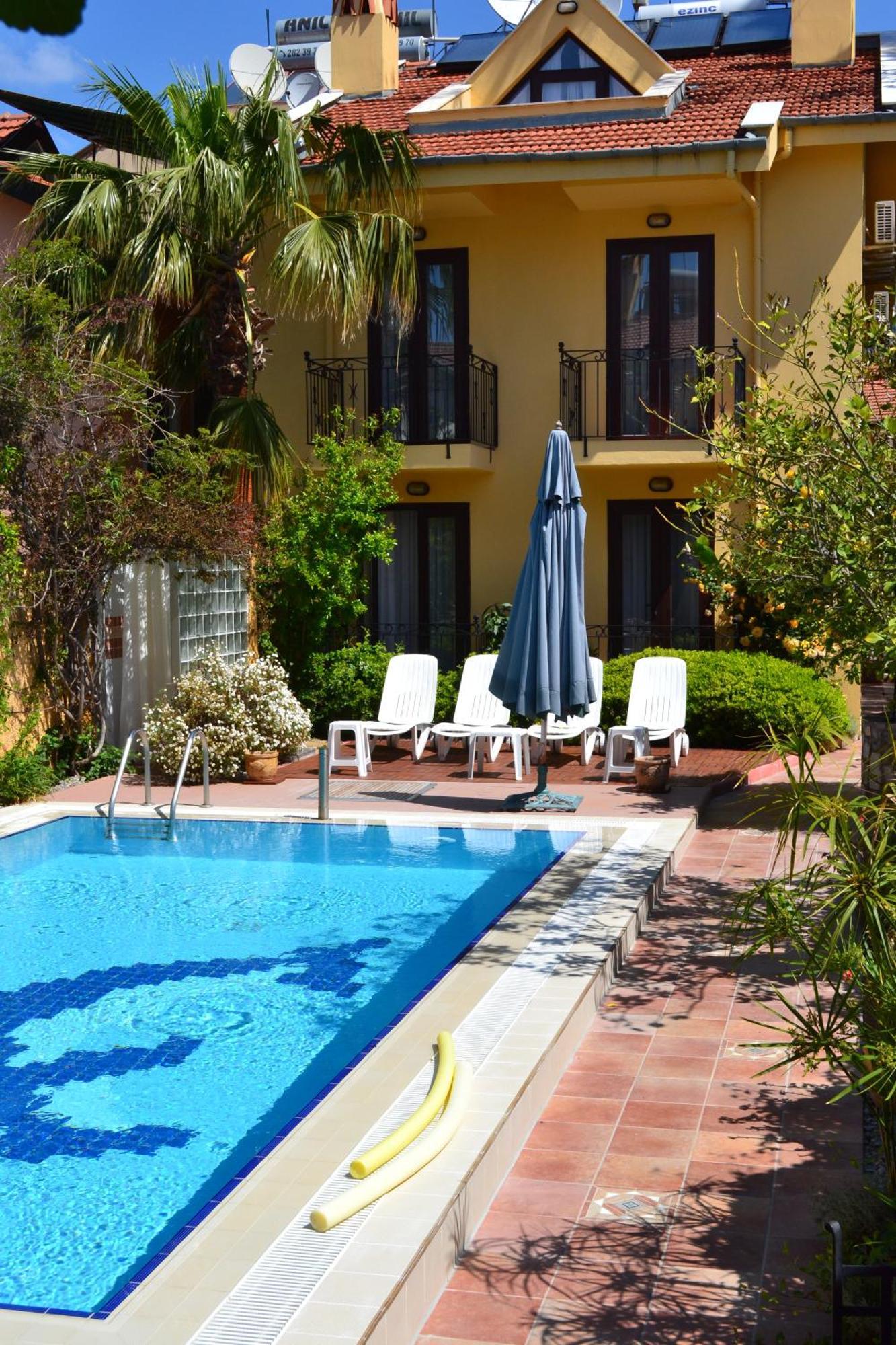 Villa Danlin Hotel Гьоджек Екстер'єр фото